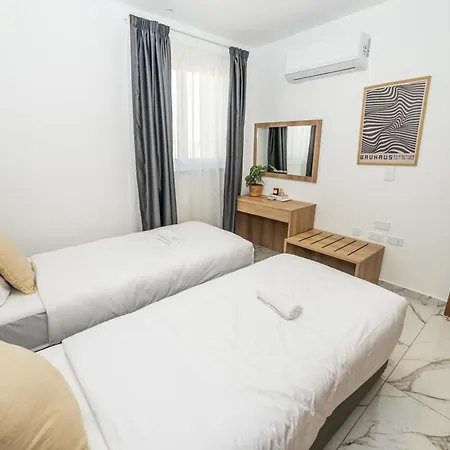 New Corner Spacious Apartment 2B San Pawl il-Baħar Extérieur photo